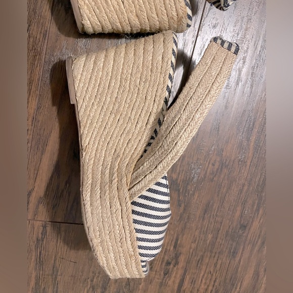 Splendid Striped Espadrille Peep Toe SlingbackWedges // 8 - Picture 8 of 12